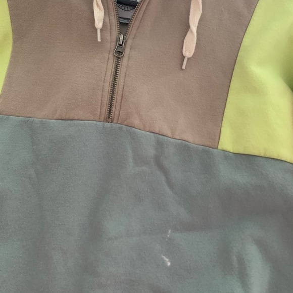 NWOT Urban Outfitters Colorblock Zip Sweatshirt - Picture 3 of 3